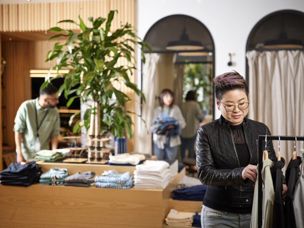 Retail store associates frontline enablement